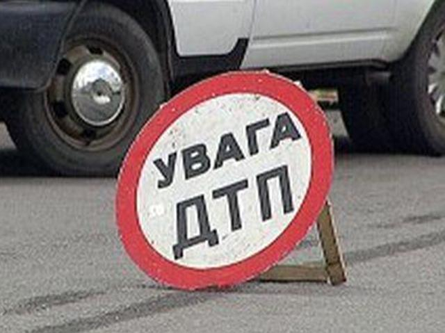 Троллейбус столкнулся с иномаркой: пострадали четыре человека Троллейбус столкнулся с иномаркой: пострадали четыре человека