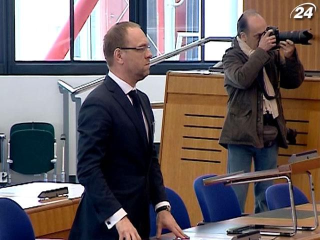 Тимошенко просить Верховний суд переглянути рішення у "газовій справі" Тимошенко просить Верховний суд переглянути рішення у "газовій справі"