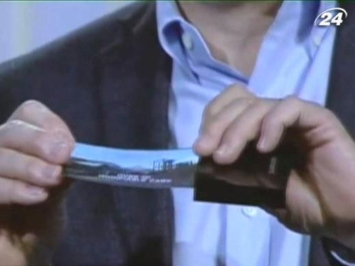 "Гибкая" конкуренция LG и Samsung "Гибкая" конкуренция LG и Samsung