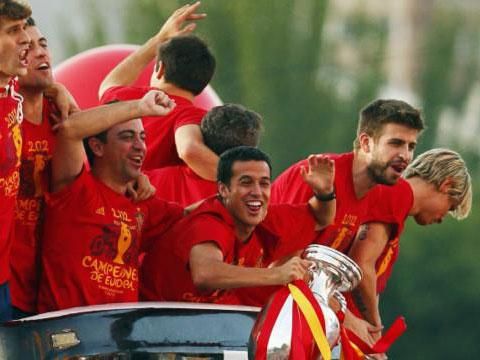 История "Красной фурии" на футбольном поле История "Красной фурии" на футбольном поле