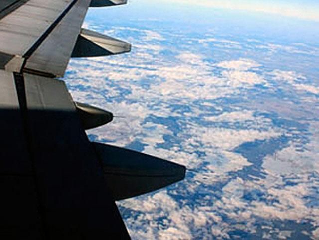 На Волині двоє загинуло під час аварії літака На Волині двоє загинуло під час аварії літака