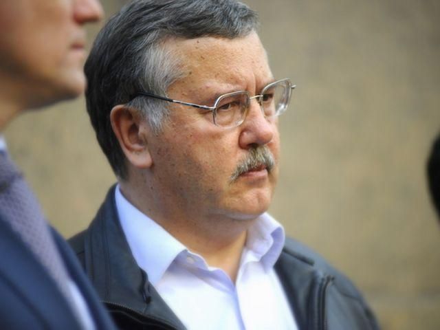 Гриценко требует от Яценюка разобраться с новыми "тушками" Гриценко требует от Яценюка разобраться с новыми "тушками"