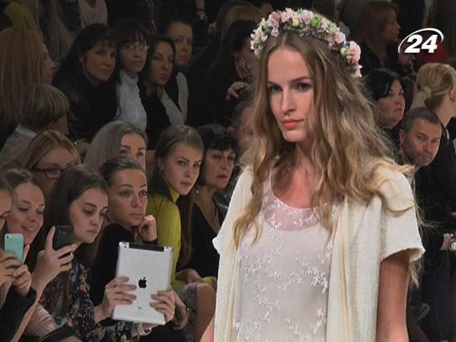 Более 40 украинских дизайнеров показали новые коллекции одежды Более 40 украинских дизайнеров показали новые коллекции одежды
