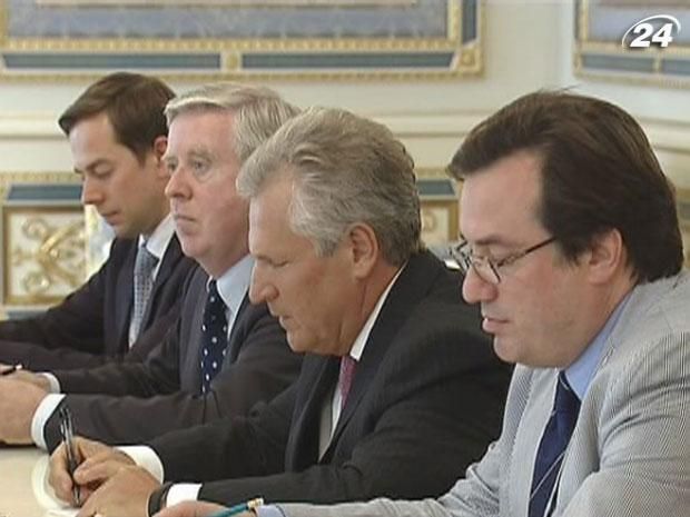 Кокс та Квасневський сьогодні відзвітують перед Європарламентом Кокс та Квасневський сьогодні відзвітують перед Європарламентом