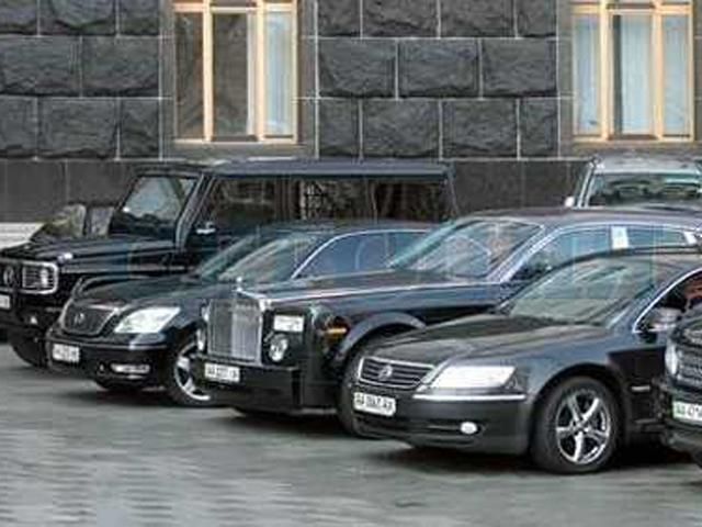 Нардепы хотят новые номера на свои машины по неукраинскими стандартам