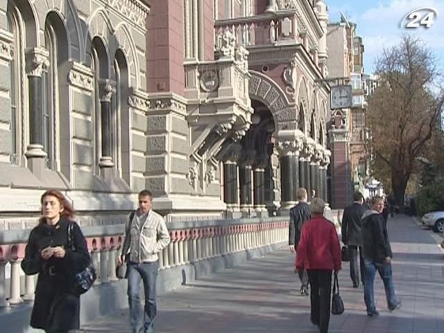 Нацбанк зобов’язав усіх підприємців ділитися валютою Нацбанк зобов’язав усіх підприємців ділитися валютою