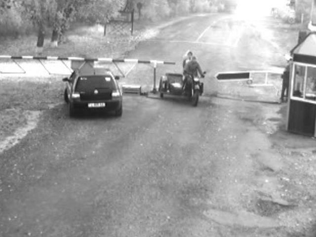 П’яні українці штурмували пункт пропуску на кордоні з Молдовою П’яні українці штурмували пункт пропуску на кордоні з Молдовою