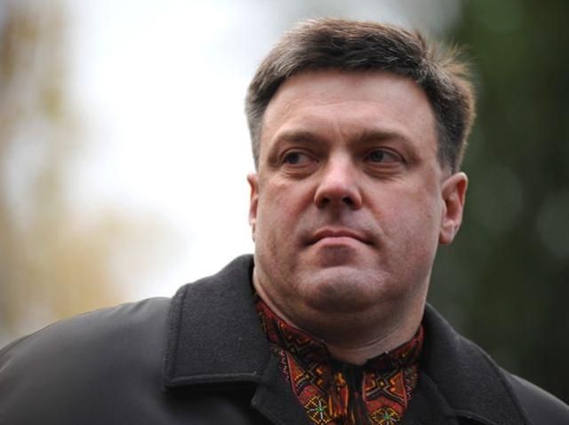 Визначати єдиного кандидата від опозиції зараз недоречно, – Тягнибок Визначати єдиного кандидата від опозиції зараз недоречно, – Тягнибок