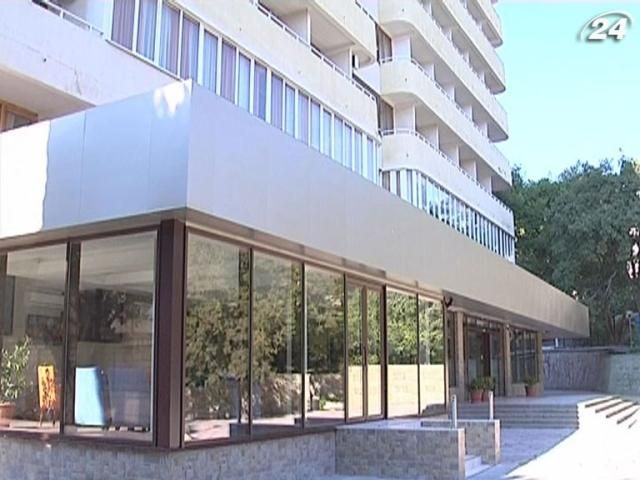 В Крыму люди восстали против отеля-"феодала" В Крыму люди восстали против отеля-"феодала"