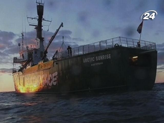 Нобелівські лауреати просять Росію відпустити активістів Greenpeace Нобелівські лауреати просять Росію відпустити активістів Greenpeace