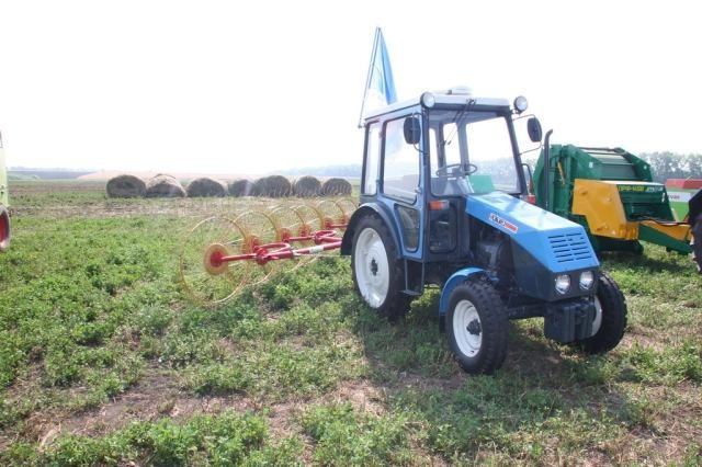 Крупнейший украинский производитель тракторов приостанавливает работу Крупнейший украинский производитель тракторов приостанавливает работу