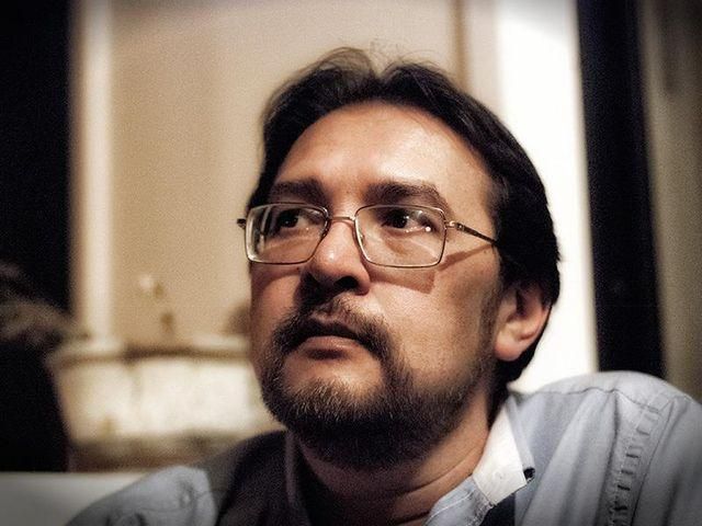 Російський поет написав передсмертний пост у Facebook і покінчив із життям Російський поет написав передсмертний пост у Facebook і покінчив із життям