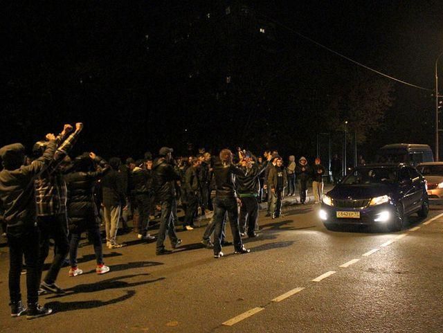 У МЗС України кажуть, що затриманий у Москві студент - не українець У МЗС України кажуть, що затриманий у Москві студент - не українець