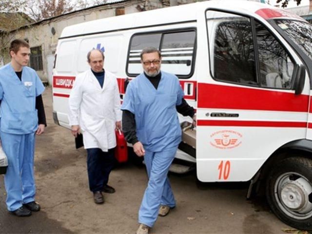 На Сумщине автобус влетел в дерево: 8 человек в больнице На Сумщине автобус влетел в дерево: 8 человек в больнице