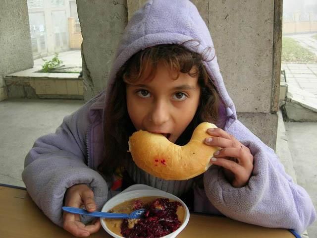 Более 2% украинцев голодает