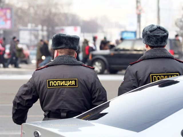 Російські націоналісти влаштували несанкціоновану акцію Російські націоналісти влаштували несанкціоновану акцію