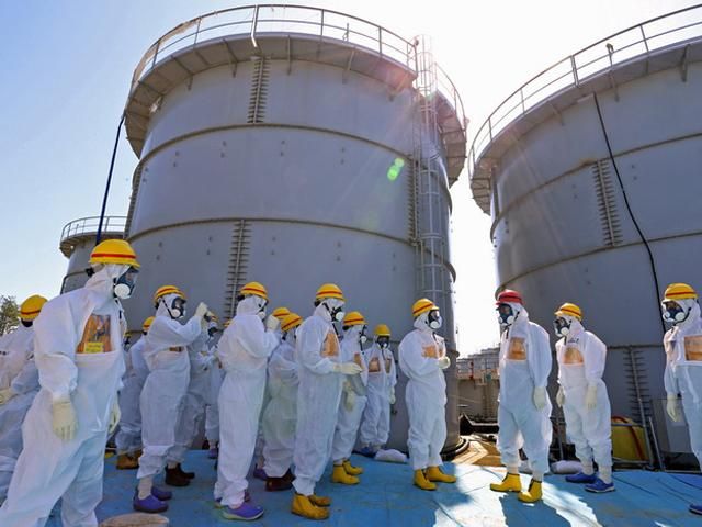 З "Фукусіми-1" радіоактивна вода вилилась за межі захисної греблі