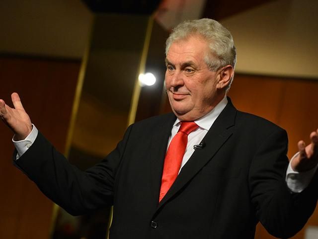 Президент Чехии уверяет, что упрощение визового режима с Украиной выгодно обеим странам Президент Чехии уверяет, что упрощение визового режима с Украиной выгодно обеим странам