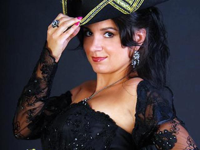 Скандально известную оперную диву Абдуллину ограбили Скандально известную оперную диву Абдуллину ограбили