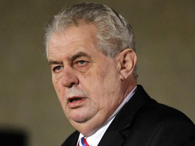 Президент Чехії вважає, що суспільний резонанс у питанні Тимошенко шкідливий для України Президент Чехії вважає, що суспільний резонанс у питанні Тимошенко шкідливий для України