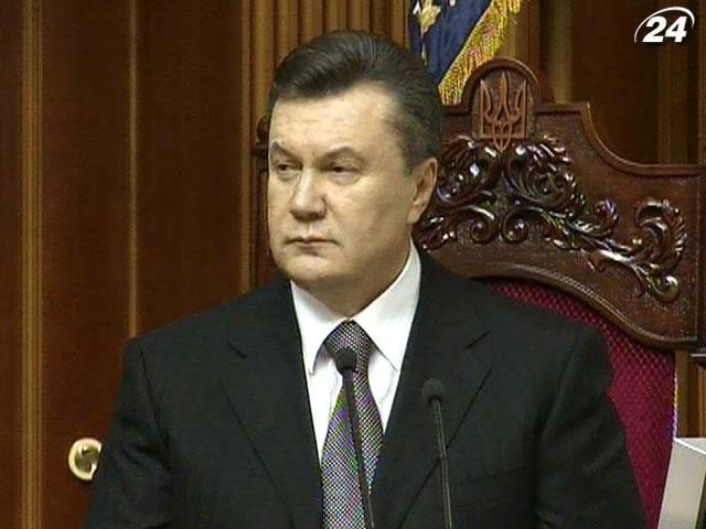 Президентские рейтинги: На выборах Янукович проигрывает почти всем оппозиционерам Президентские рейтинги: На выборах Янукович проигрывает почти всем оппозиционерам