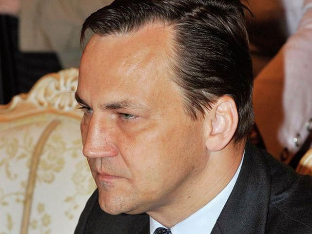 Три країни не погодяться на підписання асоціації через Тимошенко, — Сікорський Три країни не погодяться на підписання асоціації через Тимошенко, — Сікорський