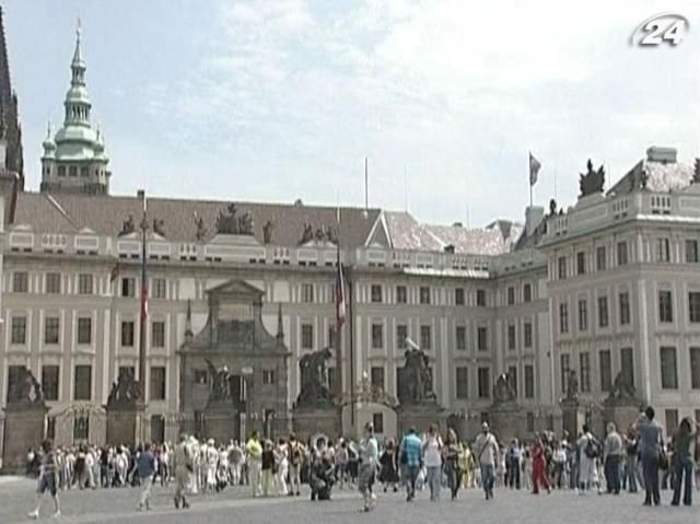 Церковь хочет вернуть себе резиденцию чешского президента Церковь хочет вернуть себе резиденцию чешского президента