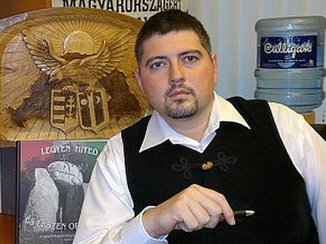 Відомий угорський неонацист привселюдно покаявся, дізнавшись, що він єврей Відомий угорський неонацист привселюдно покаявся, дізнавшись, що він єврей