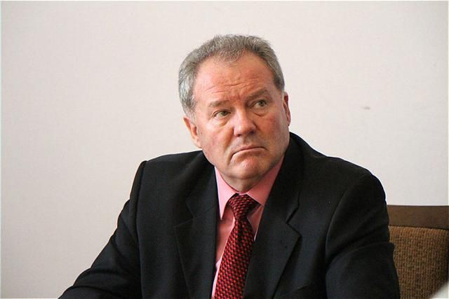 Покійний мер відповідає на е-мейли громадян Покійний мер відповідає на е-мейли громадян