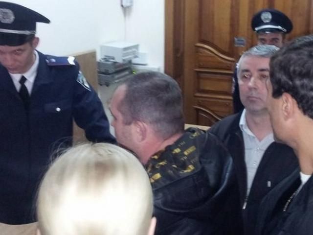 Сторонники Маркова не дали милиции вывезти его в Киев (Видео)
