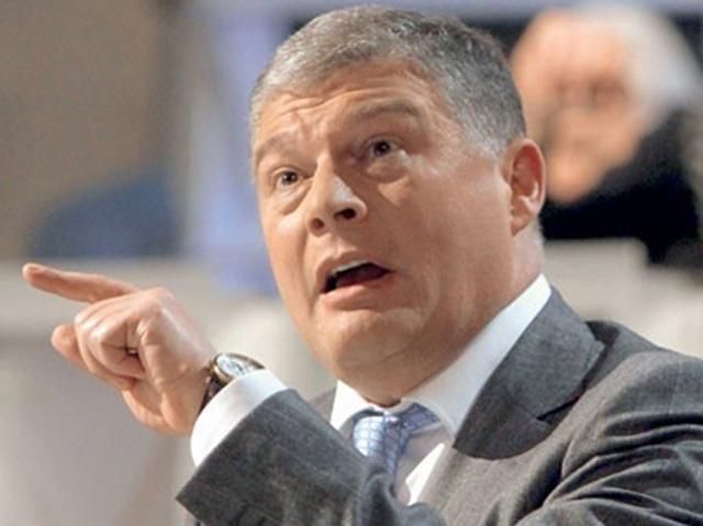 Червоненко говорит, что задержанный криминальный авторитет "Анисим" пытался его атаковать Червоненко говорит, что задержанный криминальный авторитет "Анисим" пытался его атаковать