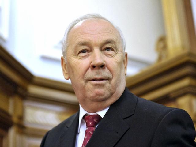 Рибак Тягнибокові про події під КМДА: А колишня влада теж так робила Рибак Тягнибокові про події під КМДА: А колишня влада теж так робила