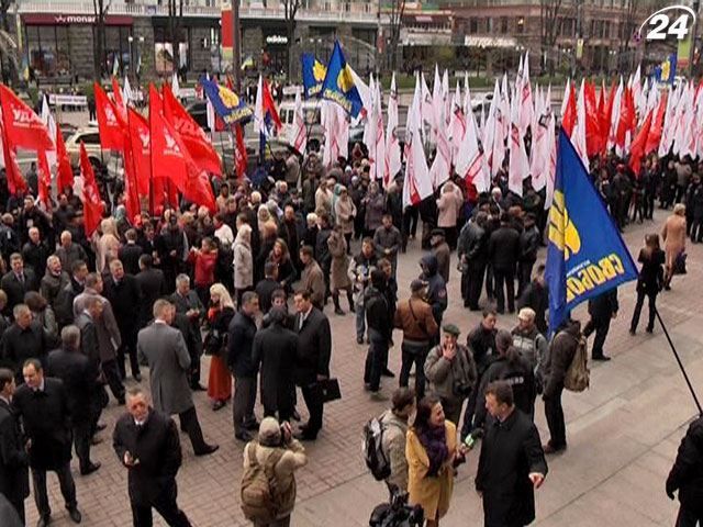 Підсумок дня: Київрада зібралася під чергові протести