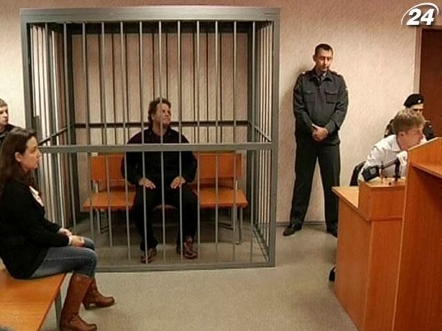 Активістів Greenpeace вже підозрюють у "хуліганстві" Активістів Greenpeace вже підозрюють у "хуліганстві"