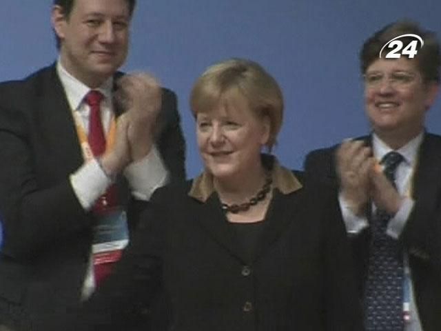 США могли прослуховувати мобільний телефон Меркель США могли прослуховувати мобільний телефон Меркель