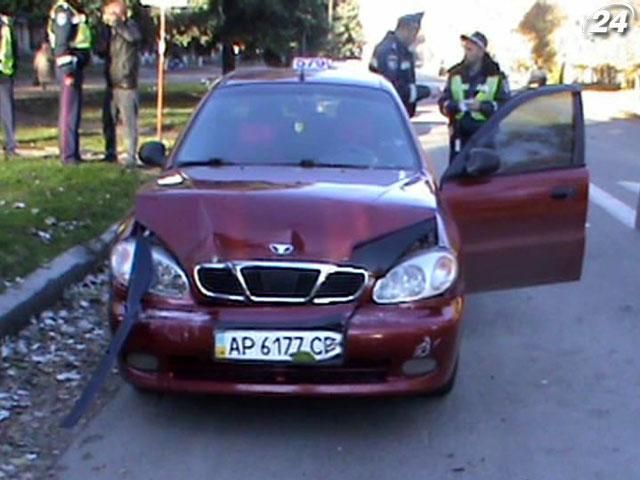 В Запорожье из-за пьяного водителя школьники едва не попали под колеса авто