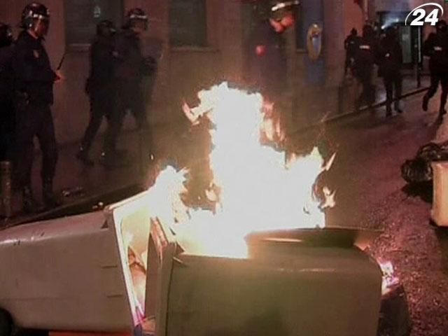 Сутички в Іспанії: студенти закидали поліцейських пляшками