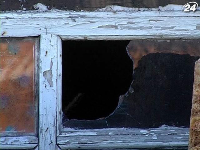 На Дніпропетровщині невідомі обстрілюють будинки На Дніпропетровщині невідомі обстрілюють будинки