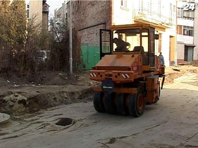 З нового року утримувати дороги буде місцева влада З нового року утримувати дороги буде місцева влада