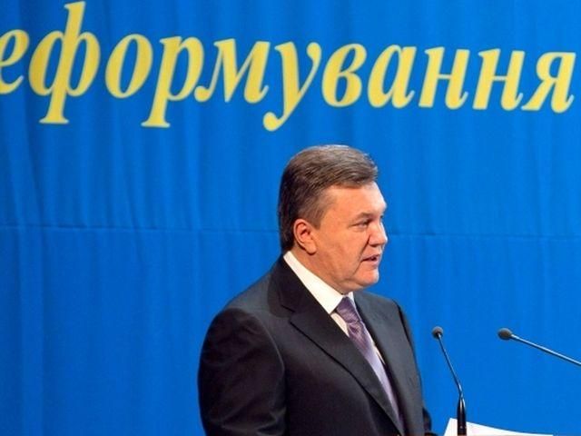 Янукович верит в компромисс с Таможенным союзом после подписания ассоциации