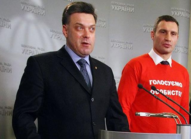 Тягнибок каже, що розуміє, чому Кличко оголосив про балотування Тягнибок каже, що розуміє, чому Кличко оголосив про балотування