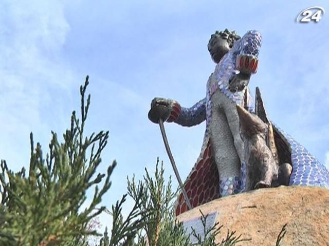 Столичном Маленькому Принцу вернули друга Столичном Маленькому Принцу вернули друга