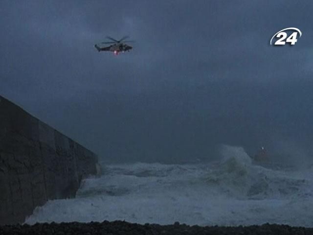 Число жертв шторма в Великобритании возросло до 4 человек Число жертв шторма в Великобритании возросло до 4 человек