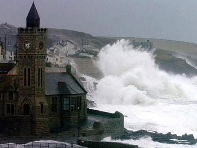 От шторма в Европе погибли уже 8 человек От шторма в Европе погибли уже 8 человек