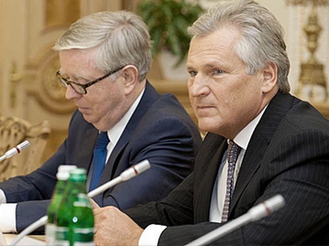 Кокс и Квасьневский снова прилетели в Украину Кокс и Квасьневский снова прилетели в Украину