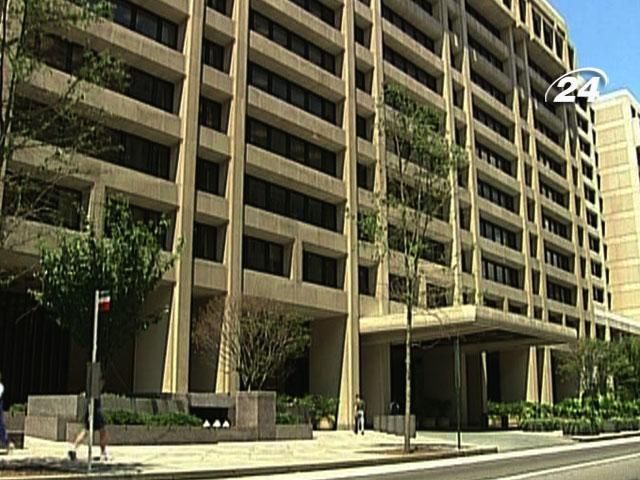 МВФ радить Україні відкласти зниження податків МВФ радить Україні відкласти зниження податків