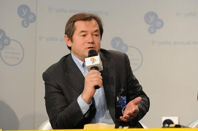 Глазьєв рекомендує Україні припинити підготовку до підписання Угоди