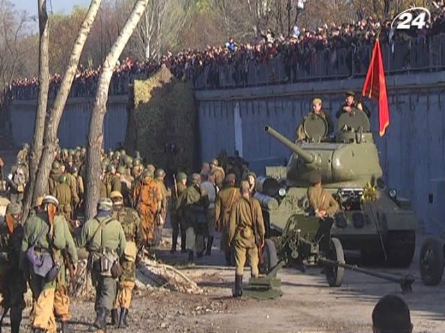 Янукович принял участие в битве за Днепр