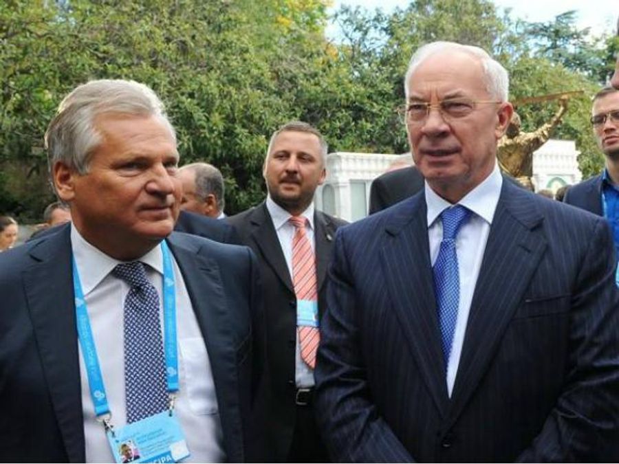 Азаров поговорив з Кваснєвським та Коксом про асоціацію 