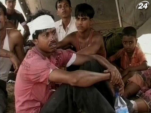 В Индии разбился автобус: более 40 человек погибли В Индии разбился автобус: более 40 человек погибли